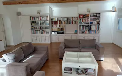 Nîmes (30000)