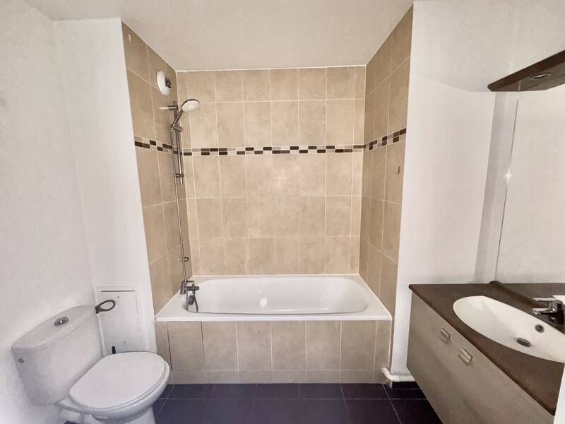 Fresnes (94260)