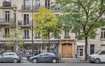 Paris 17E