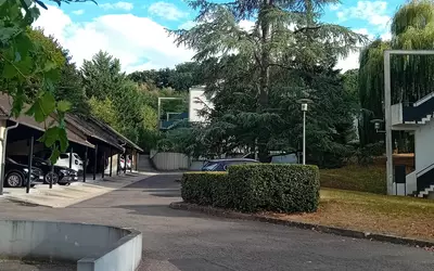 Sèvres (92310)