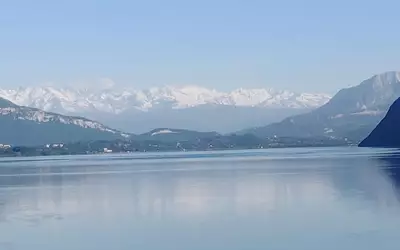 , A 2 Pas Du Lac Du Bourget, Chindrieux (73310)