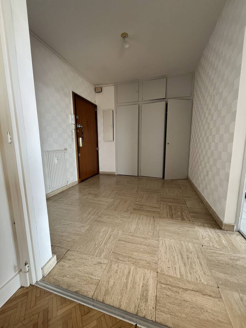 Angers (49000)
