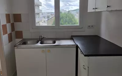Puteaux (92800)