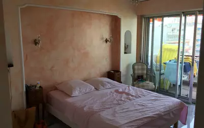 Antibes (06600)