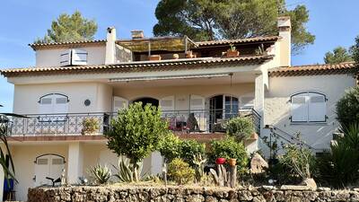 Vente maison 7 pièces Fréjus (83)