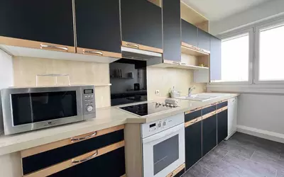 Nantes (44000)