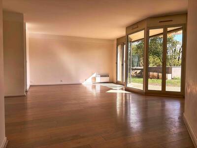 Vente appartement 4 pièces Courbevoie (92400)