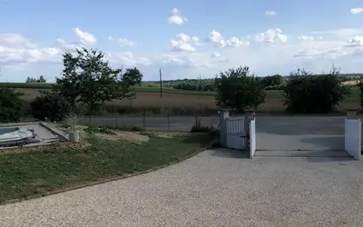 Lescheroux (01560)