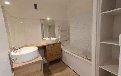 Angers (49000)