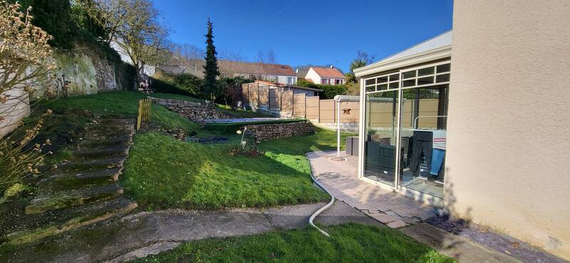 Jouy-Le-Moutier (95280)