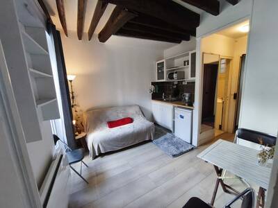 Location appartement 2 pièces Paris 18e