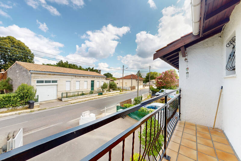 Familiale Avec Deux Logements Indépendants