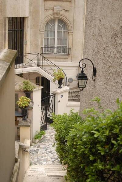 Location appartement studio Paris 16e