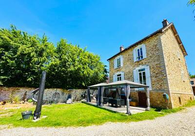 Vente maison 6 pièces Saint-Sauveur-sur-École (77930)