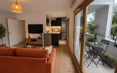 Bois-D'arcy Avec Terrasse 20 M2