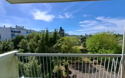 Nantes (44000)