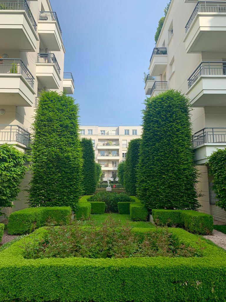 Issy-Les-Moulineaux (92130)