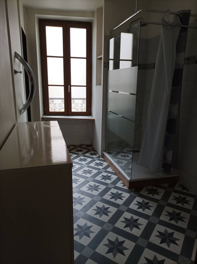 Serrières (07340)
