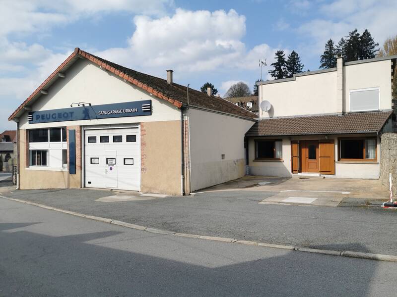 Local d'activité Felletin (23500) - 216&nbsp;m² - 100.000&nbsp;&euro;