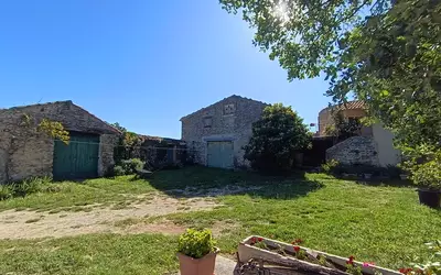 Saint-Martin-De-Castillon (84750)