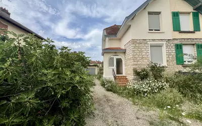 Tavaux (39500)