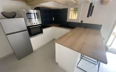 Fréjus (83600)