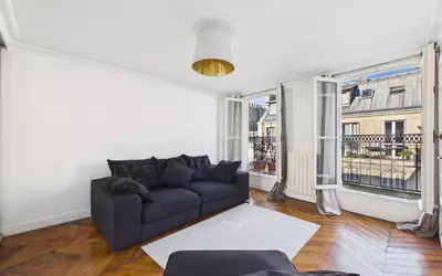Paris (75116)