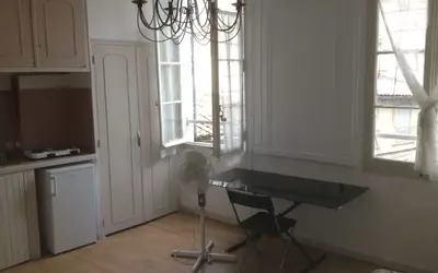 Avignon (84000)