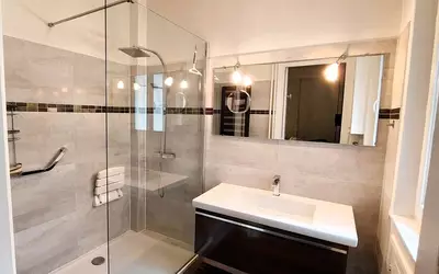Asnières-Sur-Seine (92600)