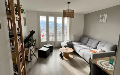 Voiron (38500)