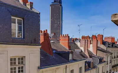 Nantes (44000)