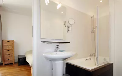 Paris 17E (75017)