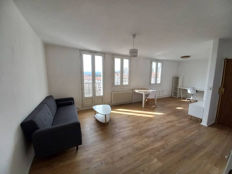 Oullins (69600)