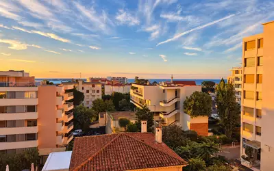 Cannes (06150)