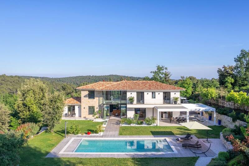 Roquefort-Les-Pins (06330)