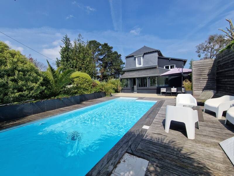 Dinard (35800)