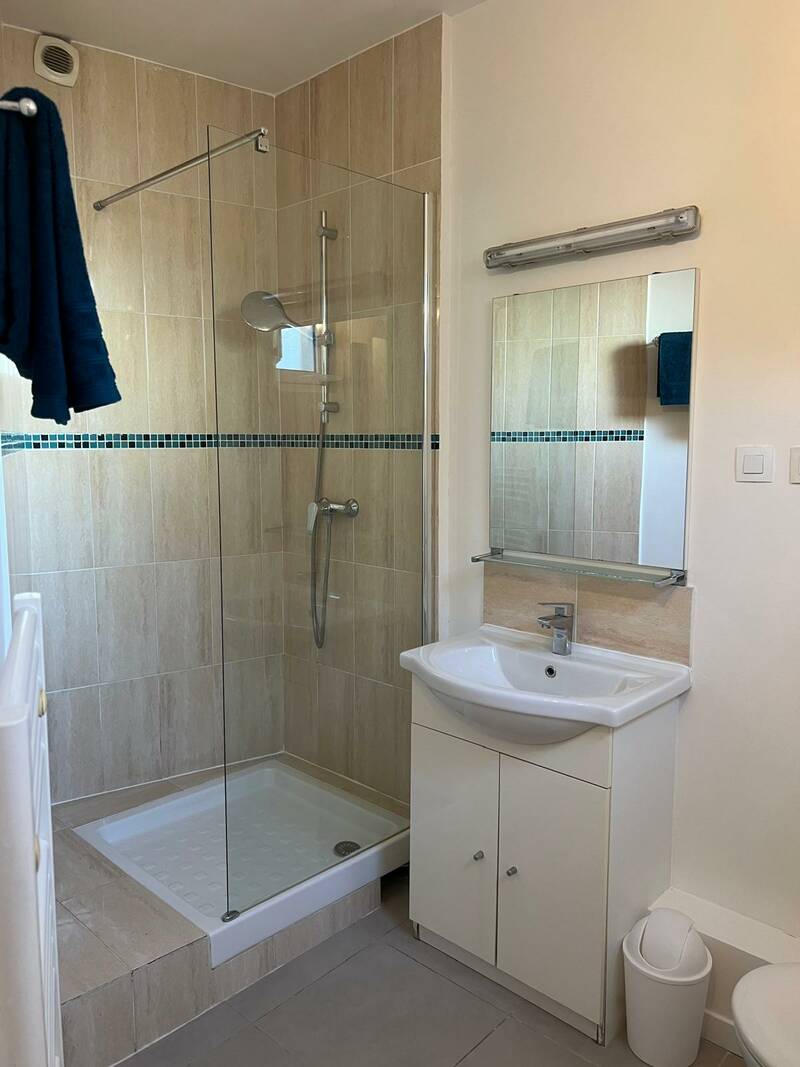 Saint-Ouen-Sur-Seine (93400)