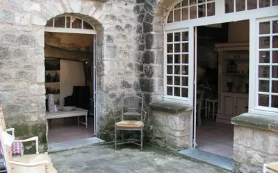 Les Baux-De-Provence (13520)