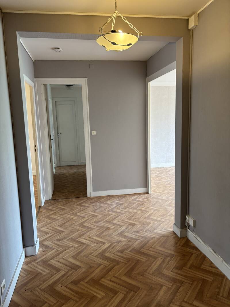 Angers (49000)
