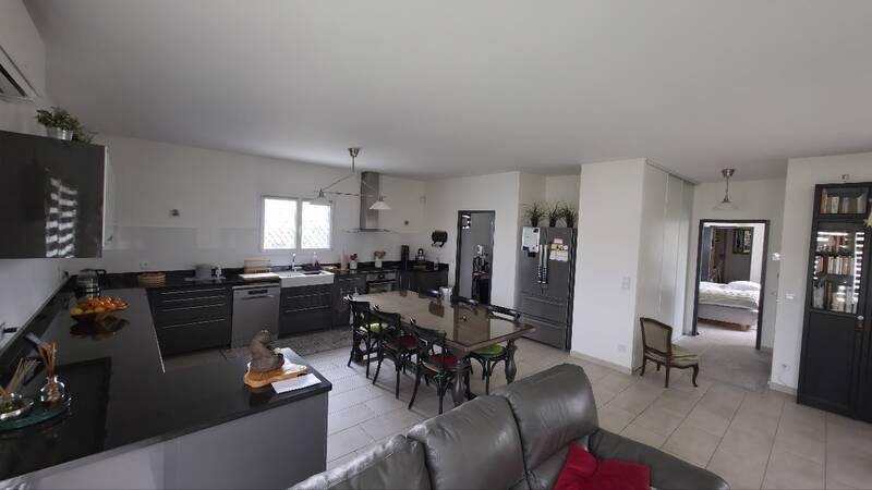 Vayres (33870)