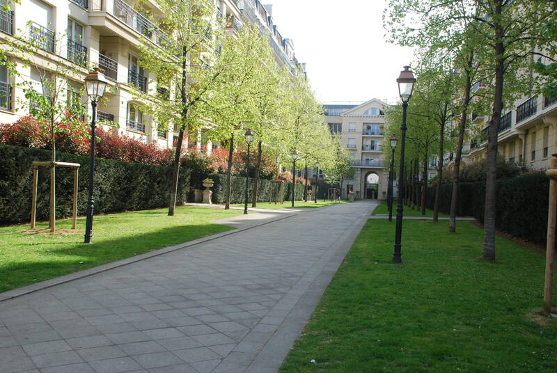 Issy-Les-Moulineaux (92130)