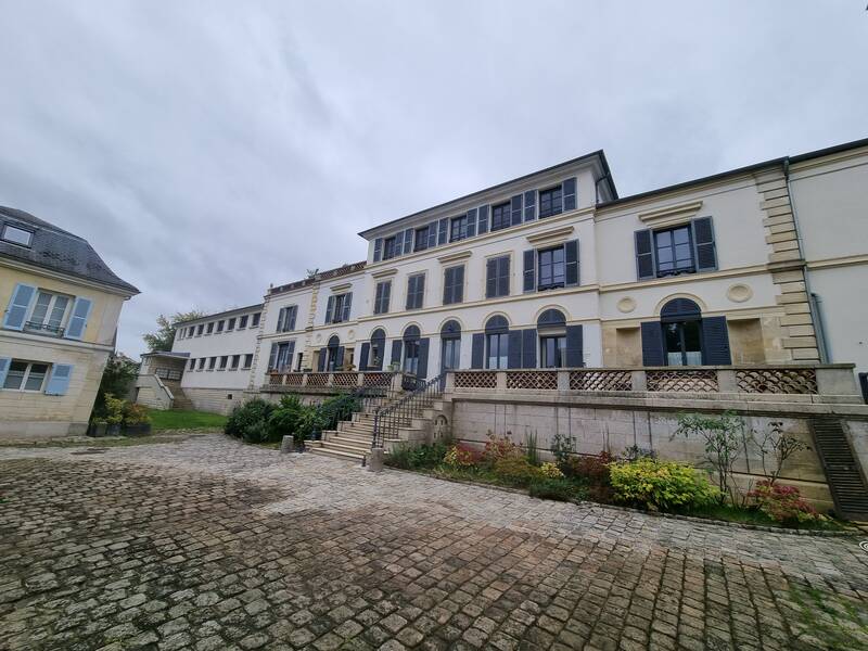 Asnières-Sur-Oise (95270)