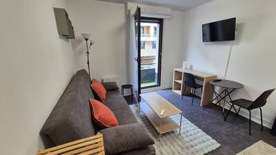 Location appartement studio Paris 19e