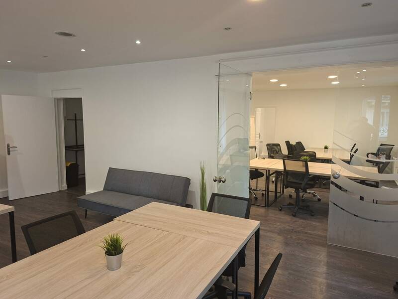 Bureaux, local professionnel Paris 2E (75002) - 95&nbsp;m² - 6.500&nbsp;&euro;