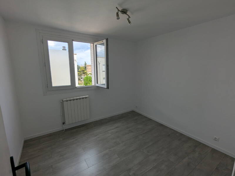 Valence (26000)