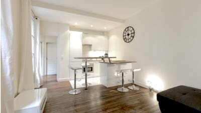 Location appartement 2 pièces Paris 1er