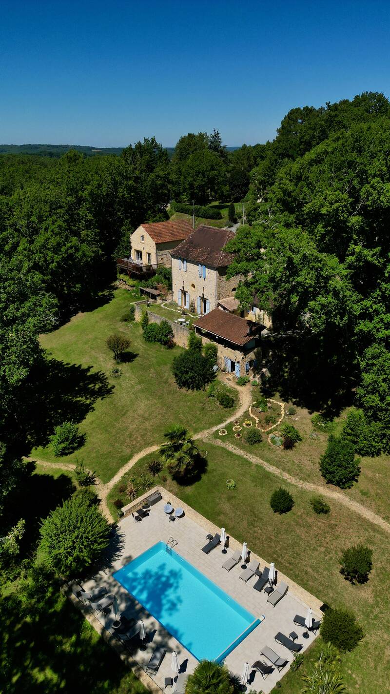 Domaine 2 Maisons + 5 Gites 495 M2