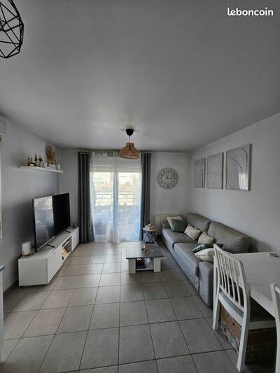 Vente appartement 2 pièces Décines-Charpieu (69150)
