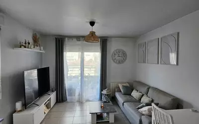 Décines-Charpieu (69150)