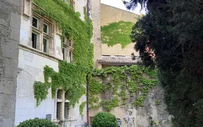 Pernes-Les-Fontaines (84210)